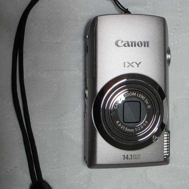 IXY 10S (IXUS 210HS)
