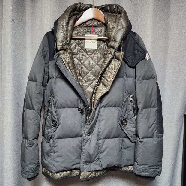 몽클레어 Pyrenees 패딩자켓