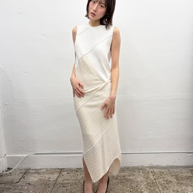 프로엔자 슐러 비대칭 패널 드레스