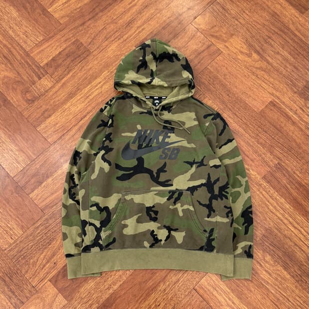 XL 나이키 SB 카모 후드 티셔츠 