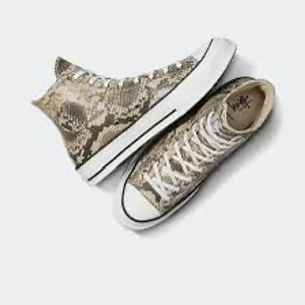stussy x converse chuck 70 snakeskin 285