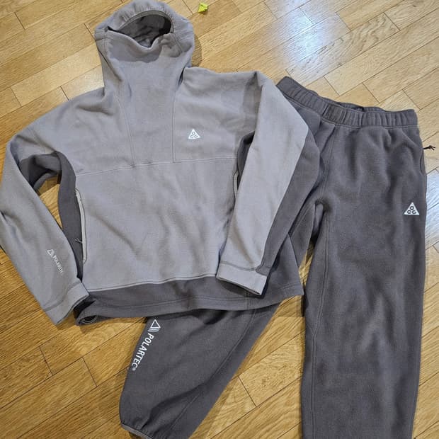 나이키 ACG 폴라텍 플리스 셋업 울프트리 아이언스톤