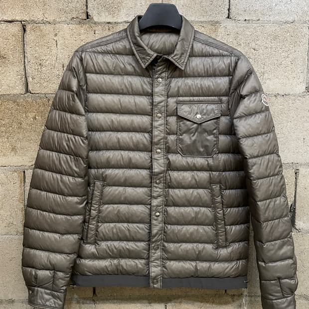 몽클레어 크리스토퍼 경량 패딩