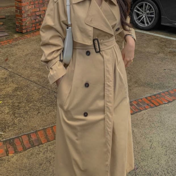 베이지 롱 트렌치 코트