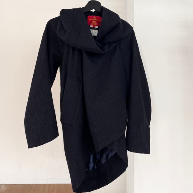 비비안 웨스트우드 레드라벨 드레이프 타이 넥 울 코트