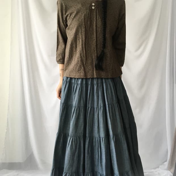 Lace point flower pattern sleeve