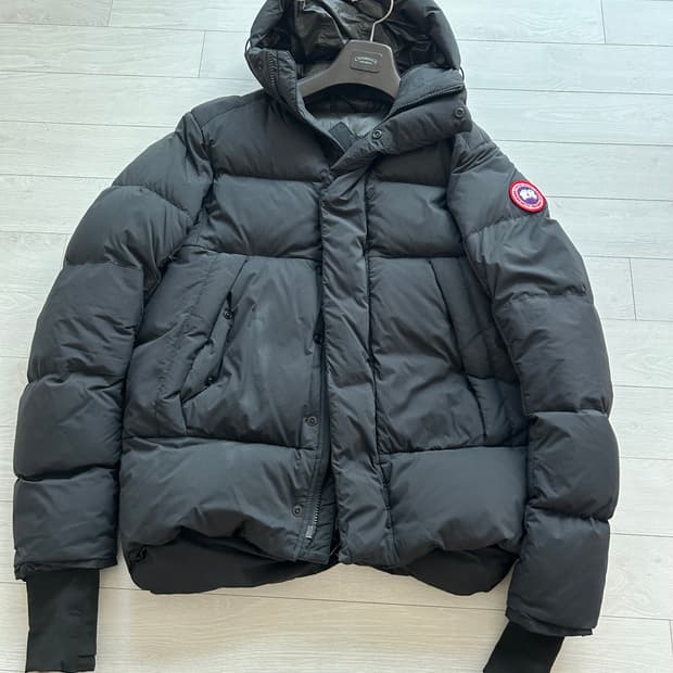 캐나다구스 다운패딩