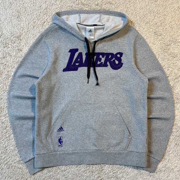 아디다스 ADIDAS 레이커스 후드티 그레이