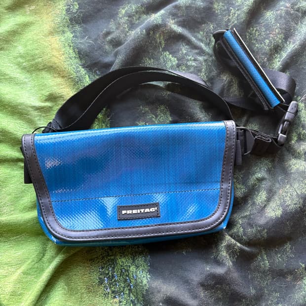 프라이탁 제이미 유광블루 (새상품)