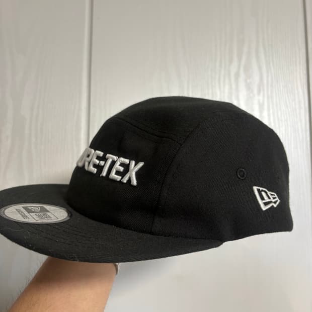 뉴에라 고어텍스