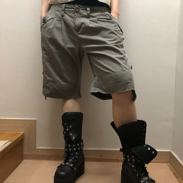 빈티지 카키그레이 버뮤다 팬츠