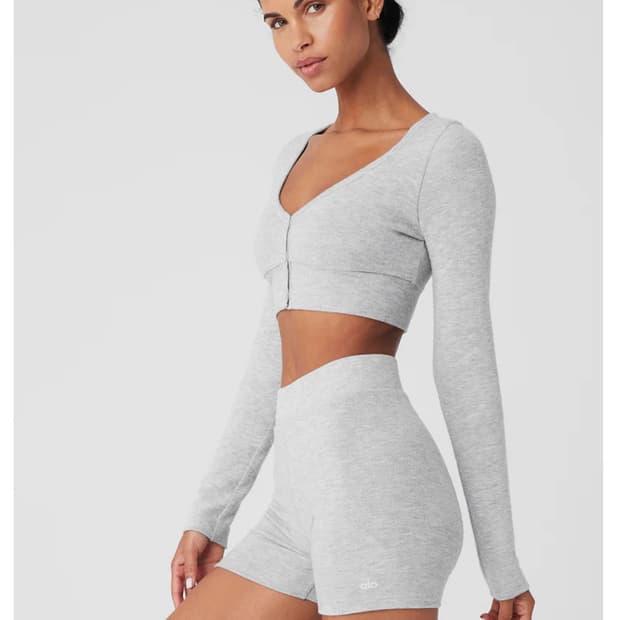 Alo Alolux 가디건 쇼츠 세트