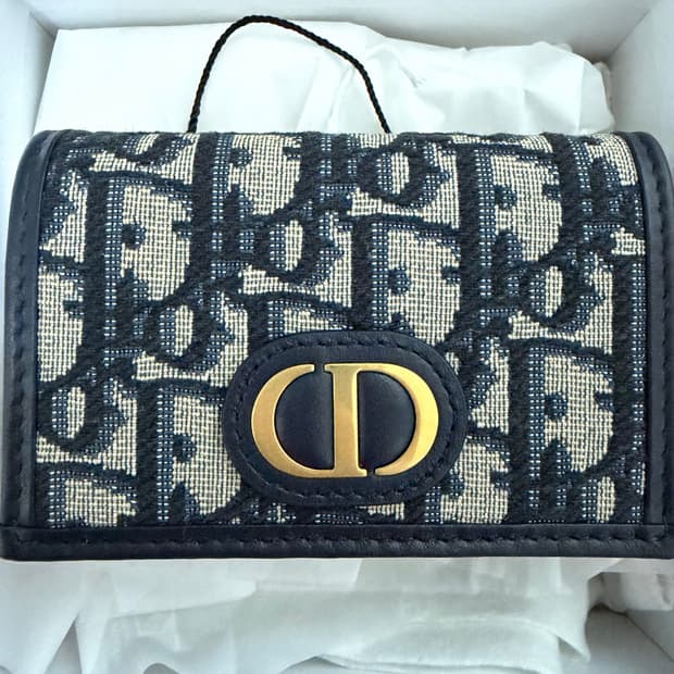 디올30몽테인 글리신 지갑