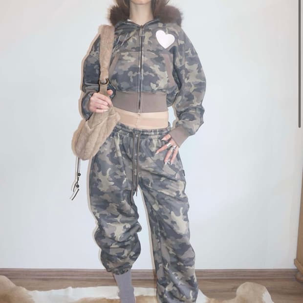 스컬프터 포레스트 카모 스웻팬츠