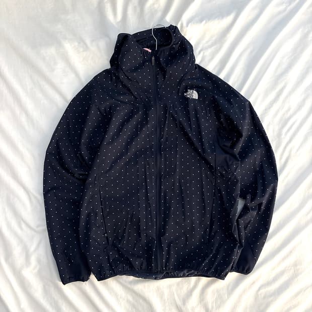 노스페이스 도트 바람막이