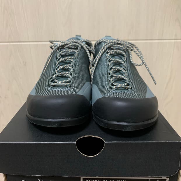 아크테릭스 컨실 FL 2 넵튠