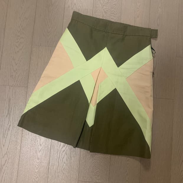 폴스미스 미디 스커트