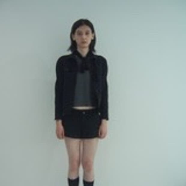 Eonts 가든 테이프 셔츠 블랙