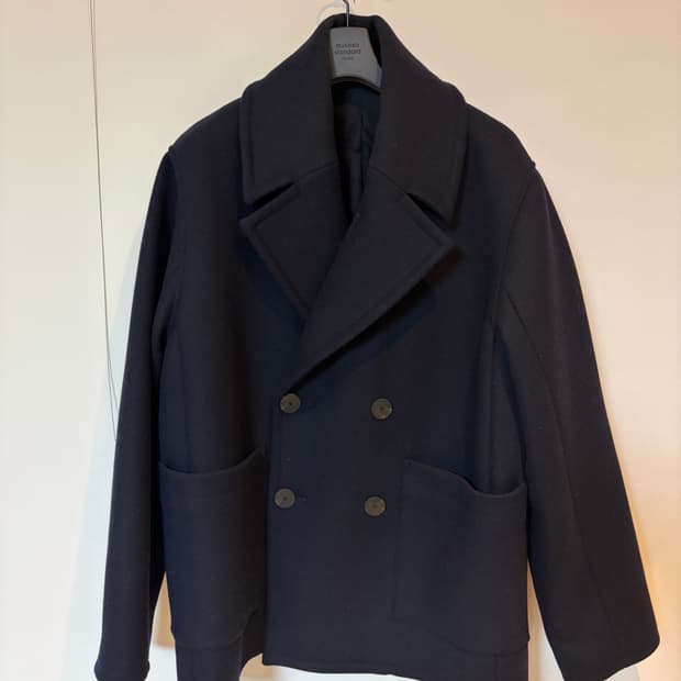 스튜디오 니콜슨 피코트