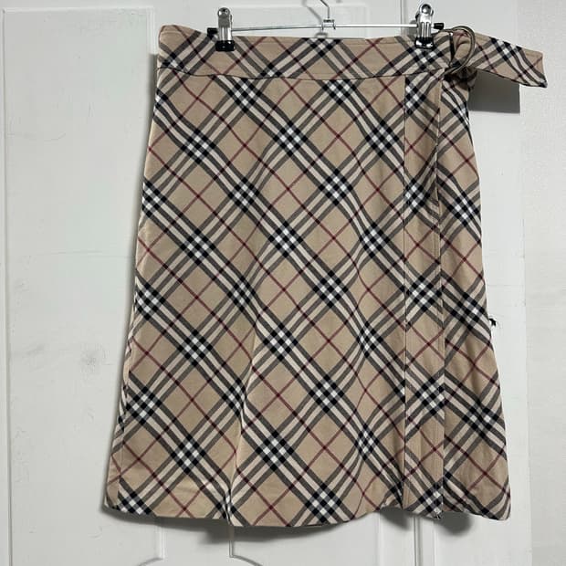 버버리 체크 스커트