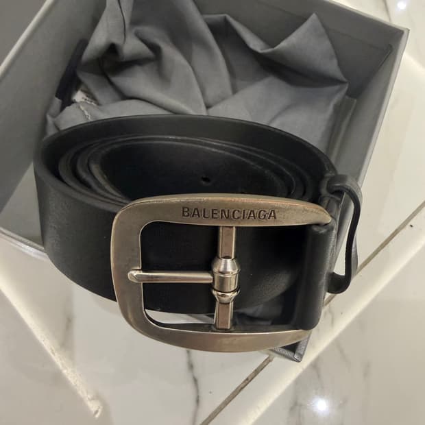 발렌시아가 스퀘어버클 레더 벨트