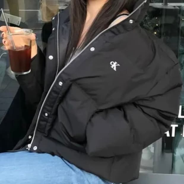 새상품컨디션/CK 캘빈클라인 숏 푸퍼 패딩 블랙