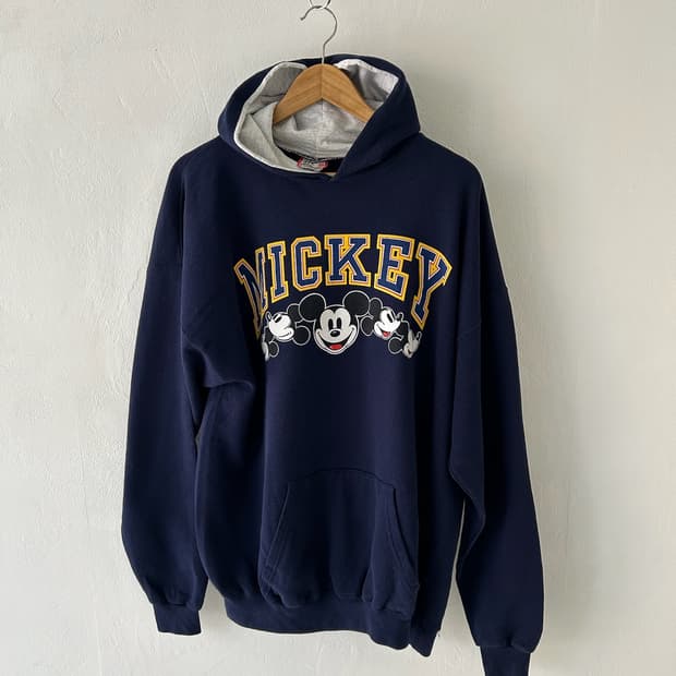 90's Mickey USA  Hoodie Sweatshirt. 