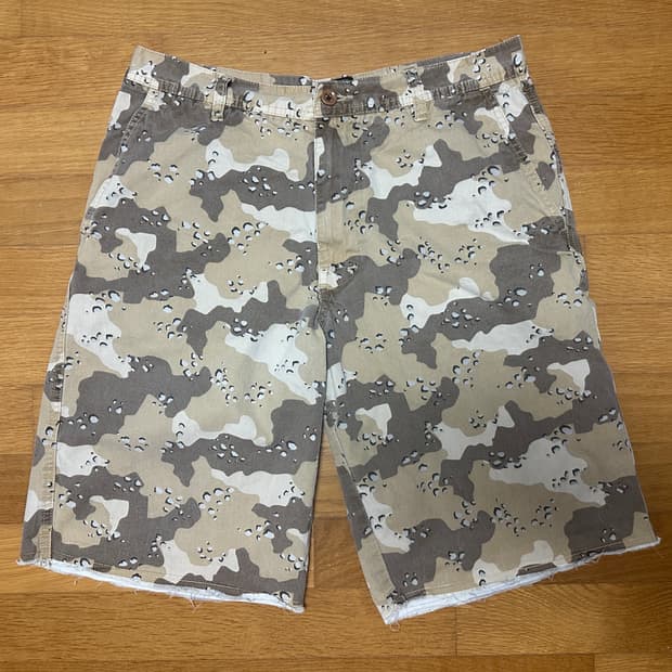 [32] 스투시 데저트 카모 쇼츠 반바지