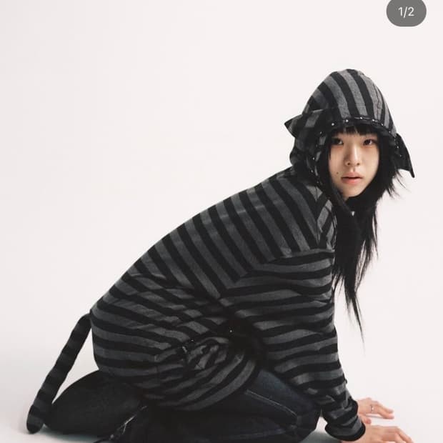 아컨시엘 emo cat hoodie 초판 디자인