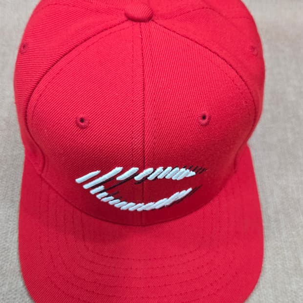 [정품/MLB] 레드 스냅백 (32CPA7341) - 상태 최상