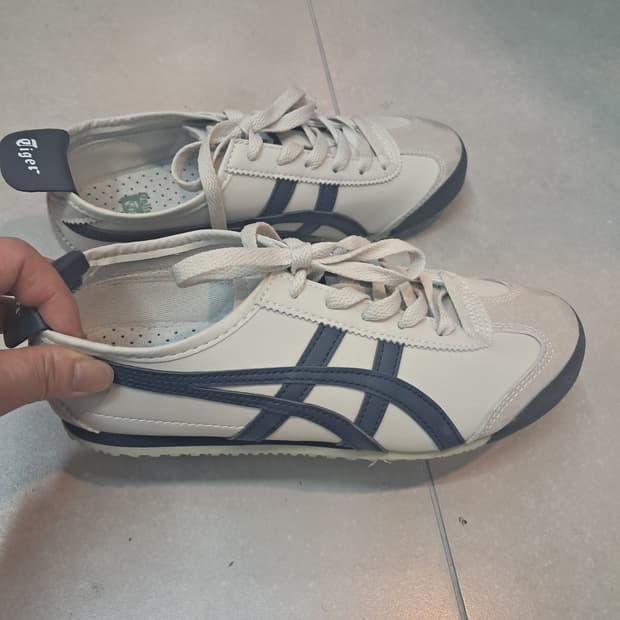오니츠카타이거 멕시코 66 (거의새것)