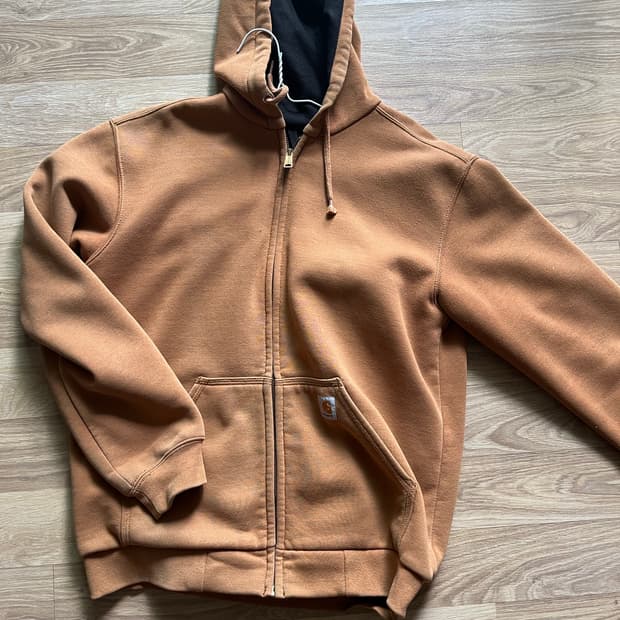 칼하트 후드집업 m사이즈라 되있는데 실착xl정도