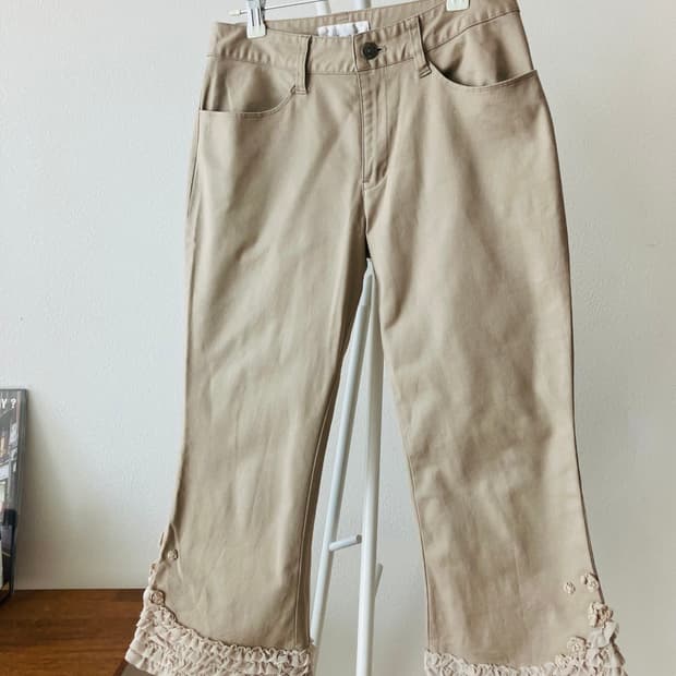 핑크하우스 여성 밑단 레이스프릴장식 면바지 카프리팬츠 모리걸