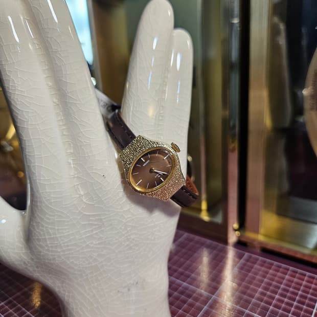 세이코 빈티지 여성 시계 핸드와인딩(수동) 브라운 가죽줄