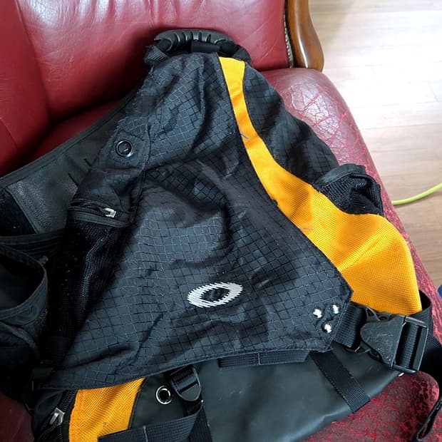 00s Oakley Sand Bag Sling Tactical Bag