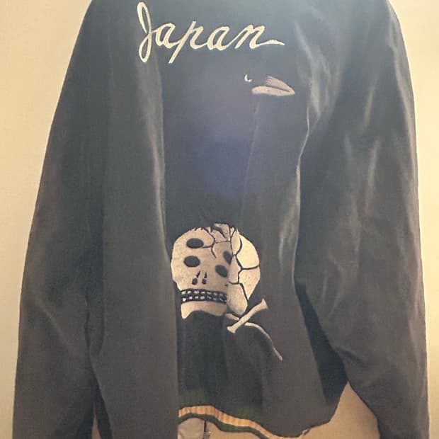 (새상품)캐피탈 수베니어 자켓 4 까마귀 판매