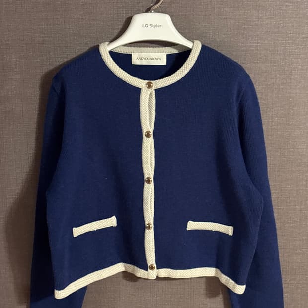 일본 출장중 구매했습니다  상태는 사진과 같습니다 좋아요  아주 고급스러