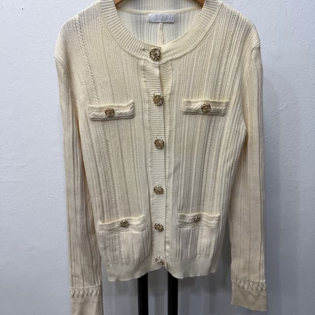 정품) TIME 타임 한섬 21ss 아이보리 금장버튼 가디건 90F