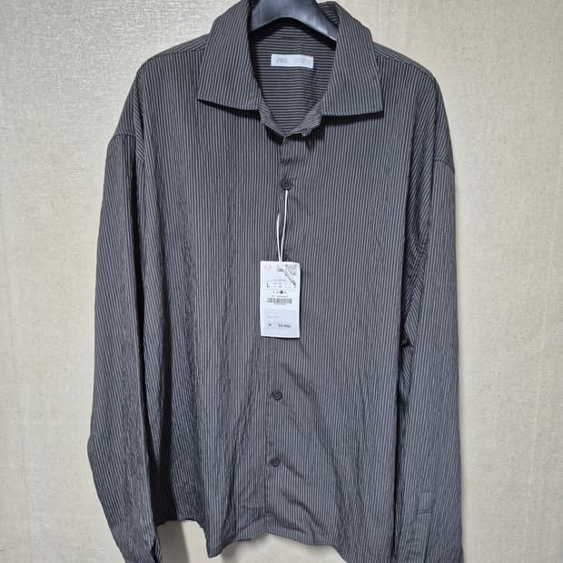 새옷 자라 테크니컬 긴팔 셔츠