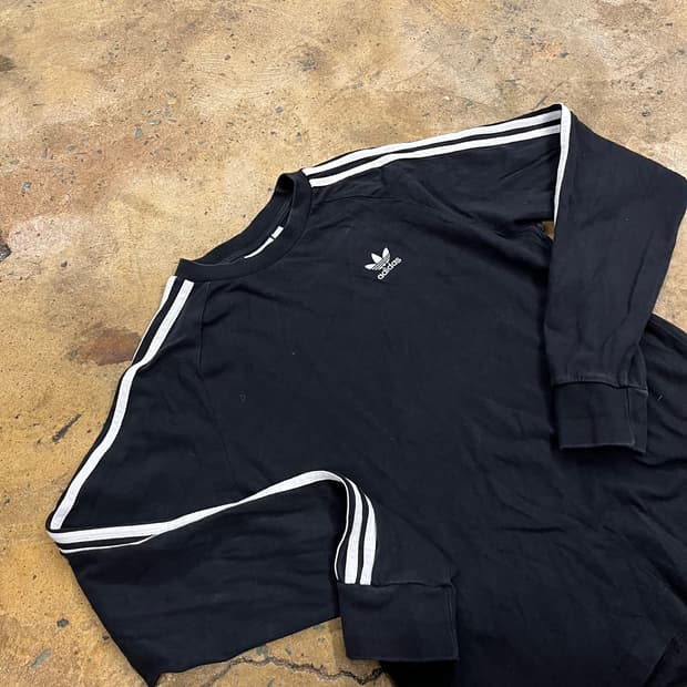 아디다스 블랙 롱슬리브