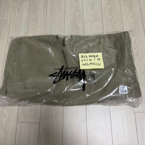 L) 스투시 서울 맨투맨 아미