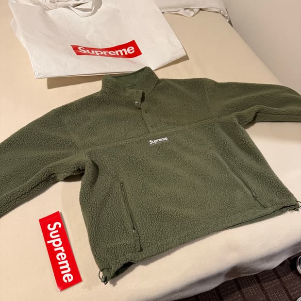 슈프림 반집업 후리스 아노락