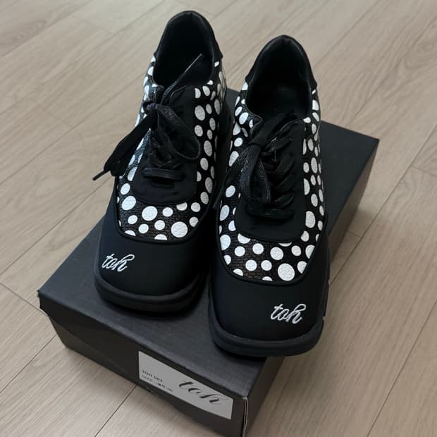 Toh 운동화