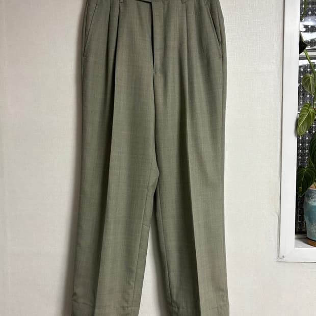 크리스챤 디올 투턱 슬랙스 카키