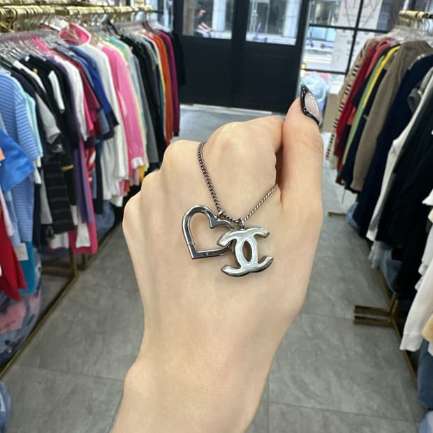 샤넬 CC로고 하트참 목걸이 정품