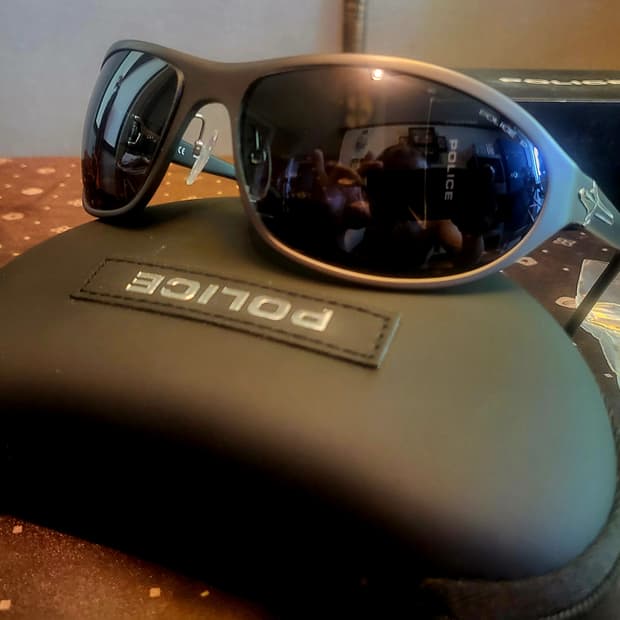 [미착용 새상품] POLICE - 폴리스 스포츠 선글라스