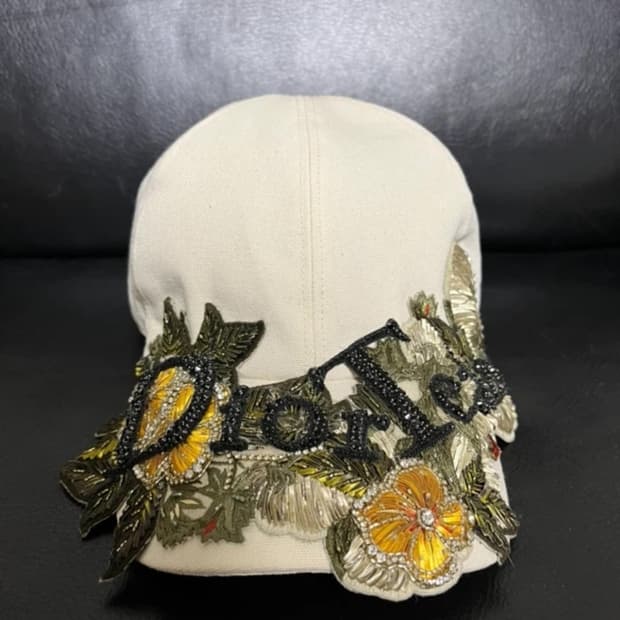 디올 데님 티어스 한정판 엠브로이더리 볼캡