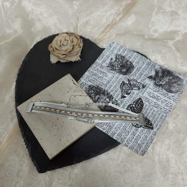 빈티지 4층 레이어드 쇠가죽 오리엔탈 마네크틱 팔찌