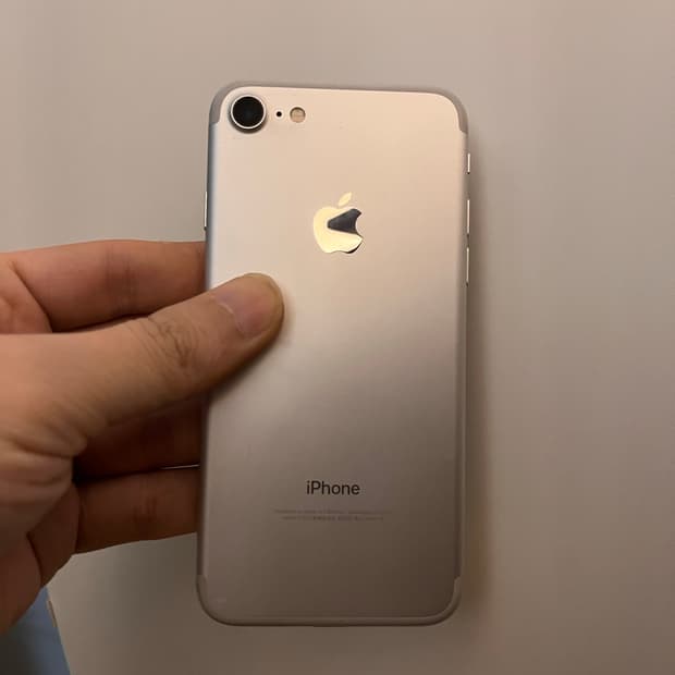 아이폰7실버 32GB 깨끗함