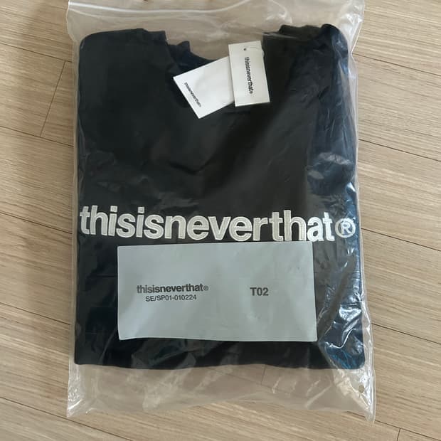 [새상품] 디스이즈네버댓 T-Logo Crewneck 맨투맨